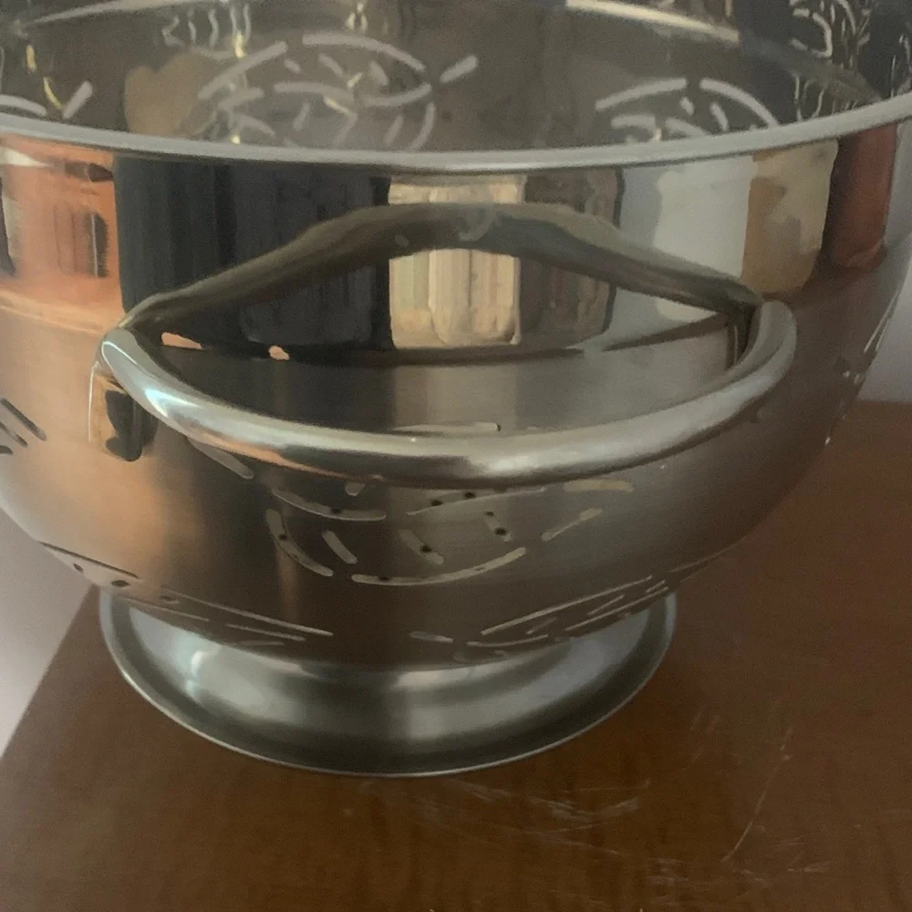 🍂 Good Cook Leaf Pattern Steel Colander - Picture 2 of 6